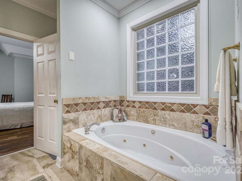 1128 Bugle Lane, Newton, NC 28658.  MLS# CAR4283923, YatesRealty ID 34846. 