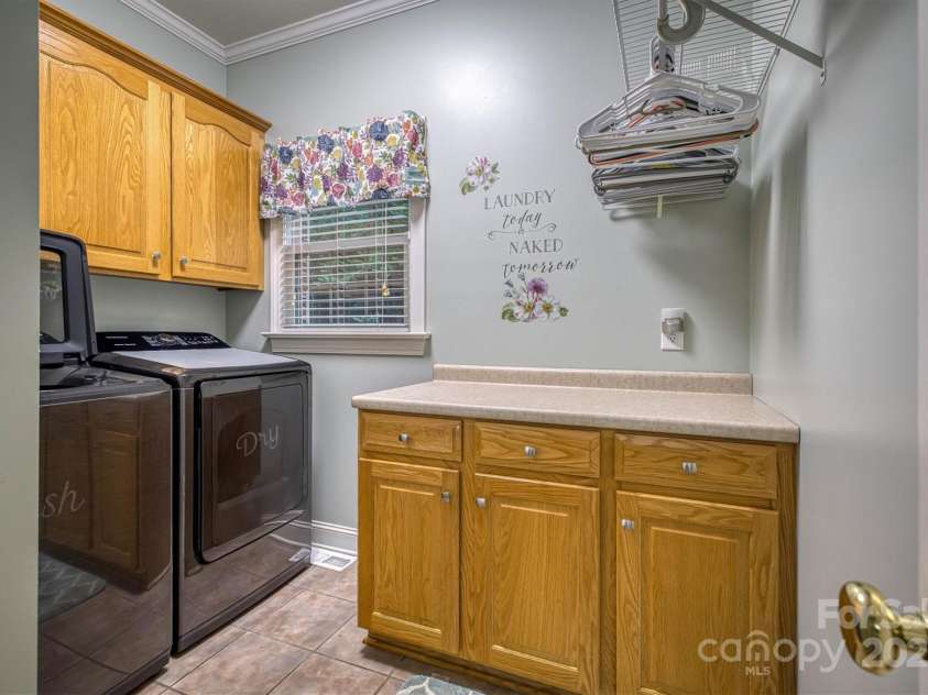 1128 Bugle Lane, Newton, NC 28658.  MLS# CAR4283923, YatesRealty ID 34846. 