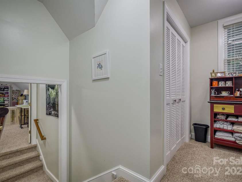 1128 Bugle Lane, Newton, NC 28658.  MLS# CAR4283923, YatesRealty ID 34846. 