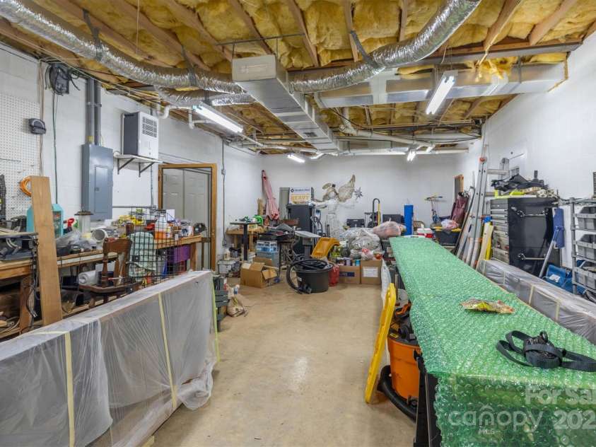 1128 Bugle Lane, Newton, NC 28658.  MLS# CAR4283923, YatesRealty ID 34846. 