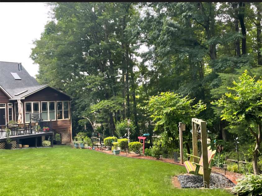 1128 Bugle Lane, Newton, NC 28658.  MLS# CAR4283923, YatesRealty ID 34846. 