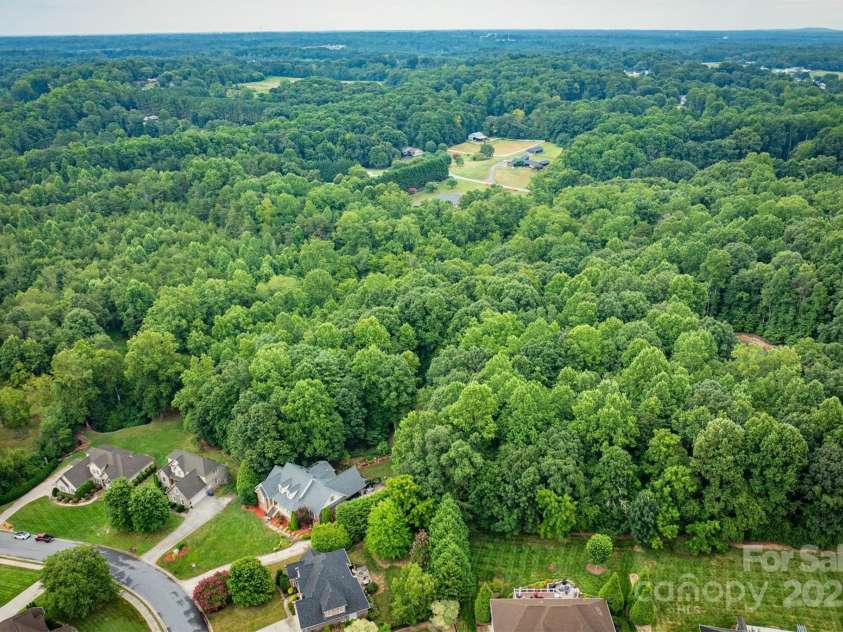 1128 Bugle Lane, Newton, NC 28658.  MLS# CAR4283923, YatesRealty ID 34846. 