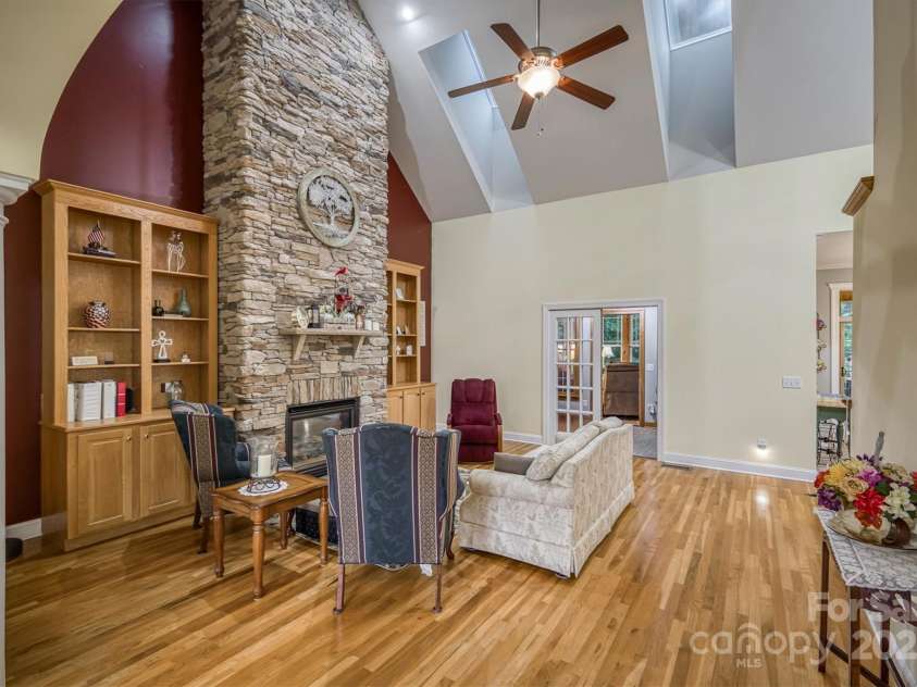 1128 Bugle Lane, Newton, NC 28658.  MLS# CAR4283923, YatesRealty ID 34846. 