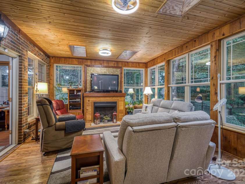 1128 Bugle Lane, Newton, NC 28658.  MLS# CAR4283923, YatesRealty ID 34846. 