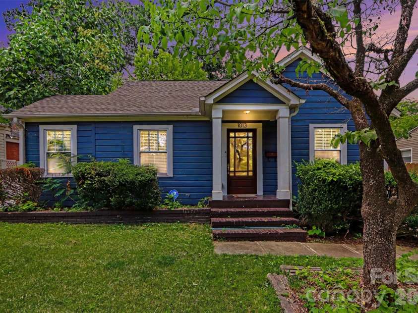 1013 Spruce Street, Charlotte, NC 28203.  MLS# CAR4397374, YatesRealty ID 34848. 