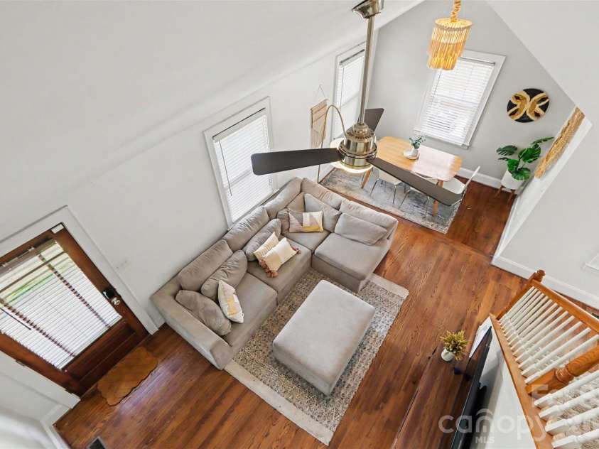 1013 Spruce Street, Charlotte, NC 28203.  MLS# CAR4397374, YatesRealty ID 34848. 