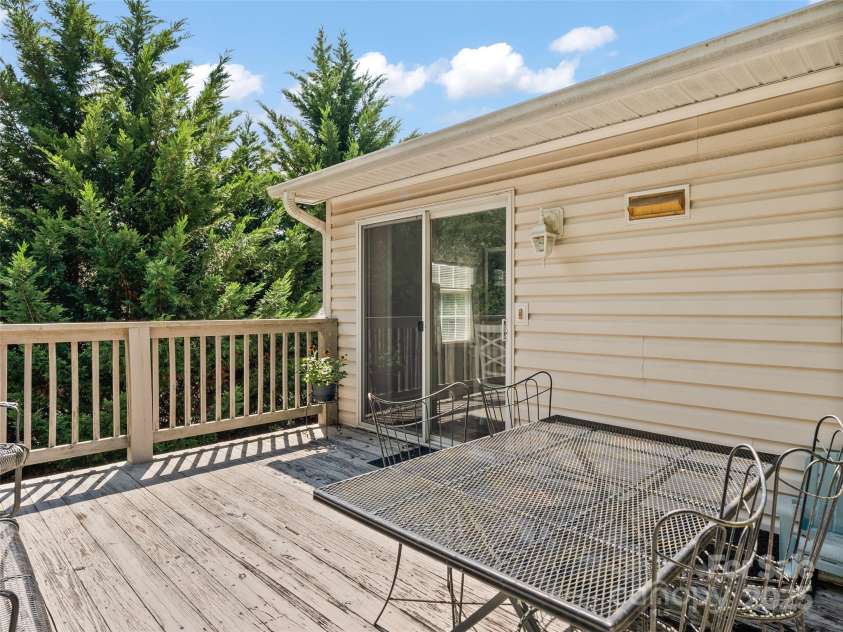 177 Rhoda Street, Canton, NC 28716.  MLS# CAR4292224, YatesRealty ID 34848. 