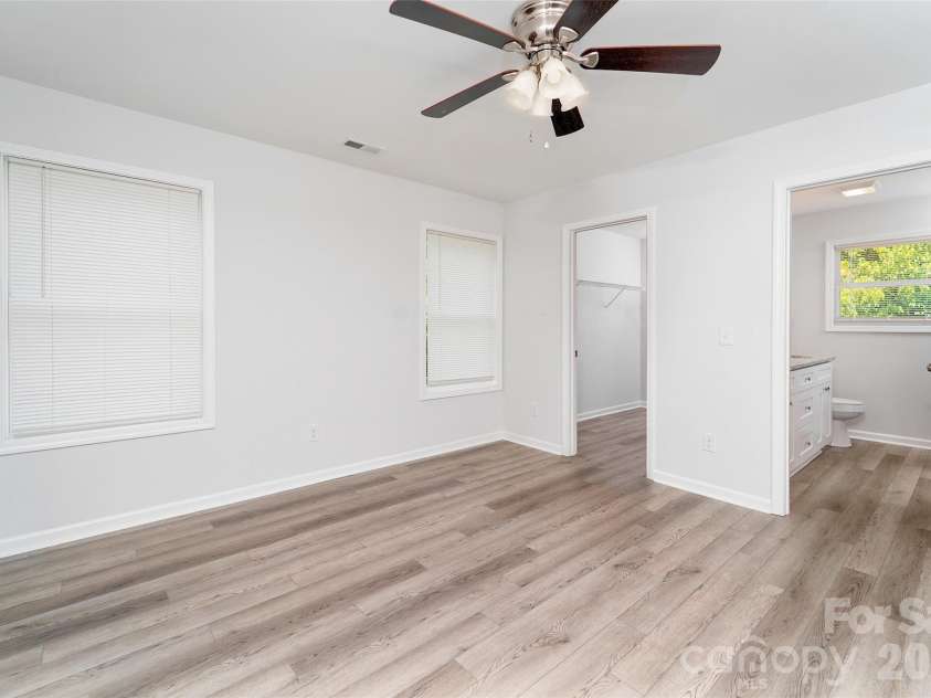 127 Harrel Street, Salisbury, NC 28144.  MLS# CAR4400077, YatesRealty ID 34849. 
