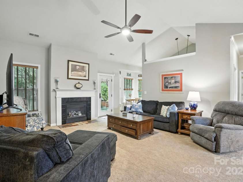 129 Arbridge Court, Mount Holly, NC 28120.  MLS# CAR4289183, YatesRealty ID 34849. 