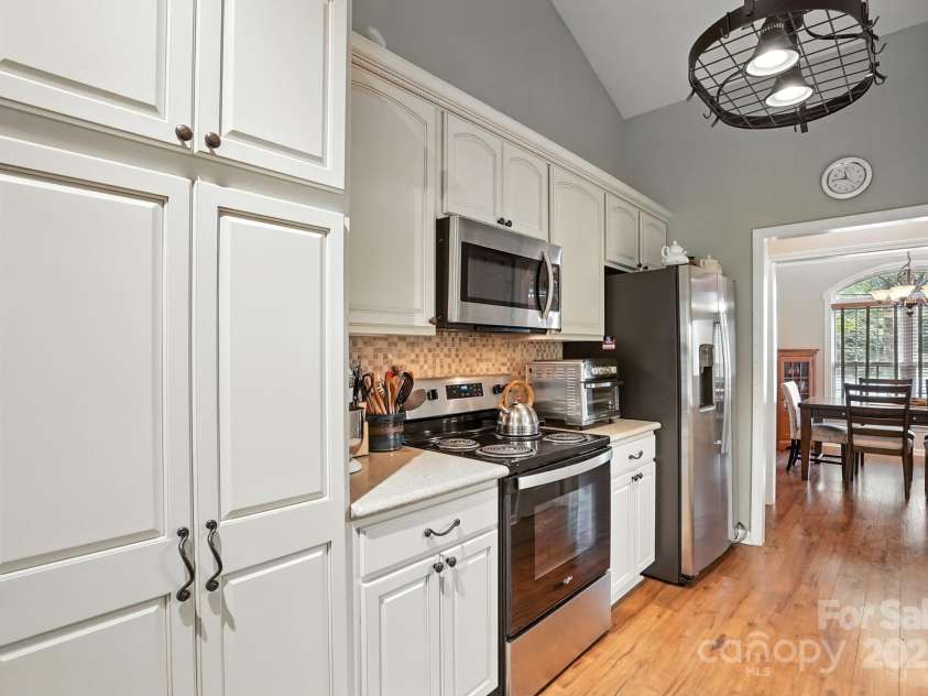 129 Arbridge Court, Mount Holly, NC 28120.  MLS# CAR4289183, YatesRealty ID 34849. 