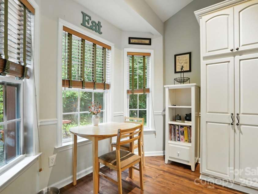 129 Arbridge Court, Mount Holly, NC 28120.  MLS# CAR4289183, YatesRealty ID 34849. 