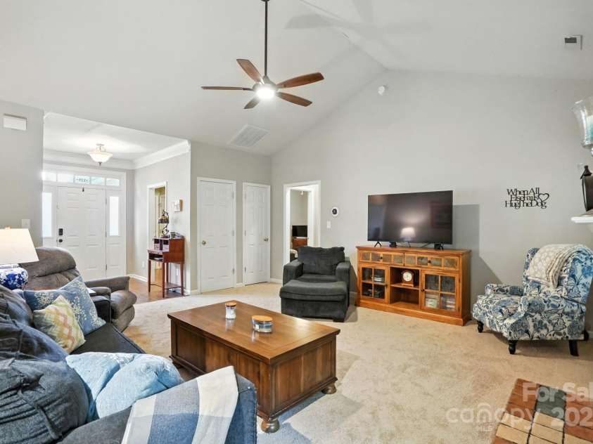 129 Arbridge Court, Mount Holly, NC 28120.  MLS# CAR4289183, YatesRealty ID 34849. 