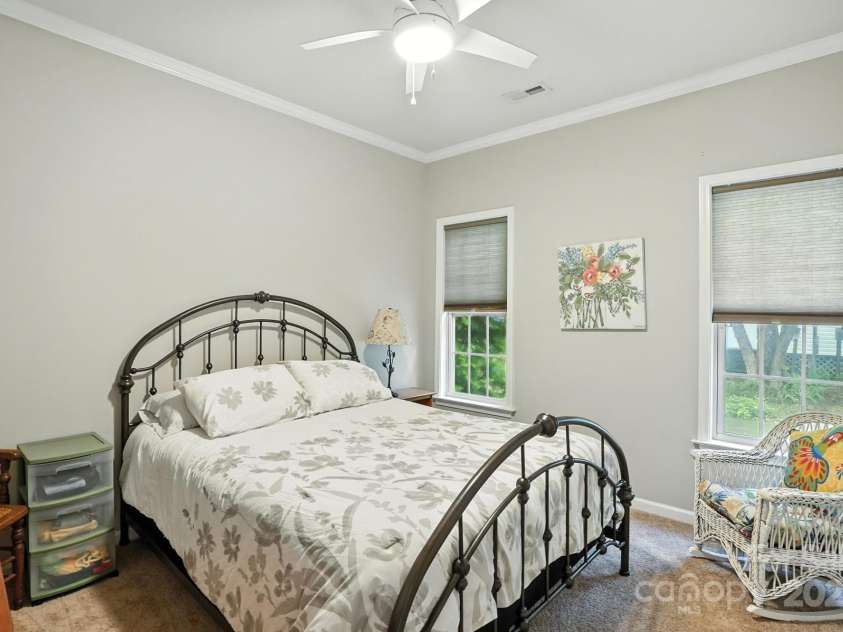 129 Arbridge Court, Mount Holly, NC 28120.  MLS# CAR4289183, YatesRealty ID 34849. 