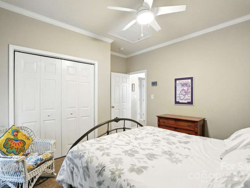 129 Arbridge Court, Mount Holly, NC 28120.  MLS# CAR4289183, YatesRealty ID 34849. 