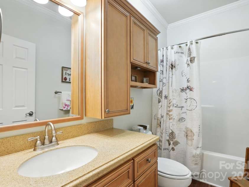 129 Arbridge Court, Mount Holly, NC 28120.  MLS# CAR4289183, YatesRealty ID 34849. 