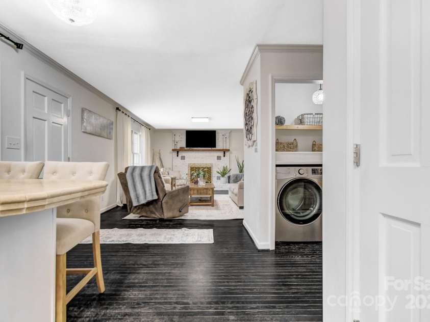 108 La Bellevue Street, Morganton, NC 28655.  MLS# CAR4162716, YatesRealty ID 3485. 