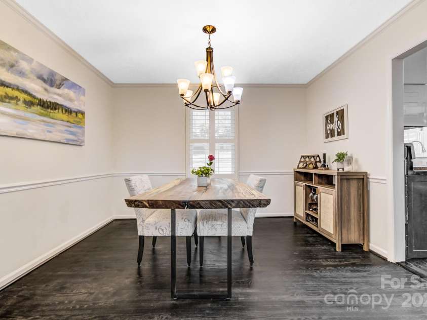 108 La Bellevue Street, Morganton, NC 28655.  MLS# CAR4162716, YatesRealty ID 3485. 