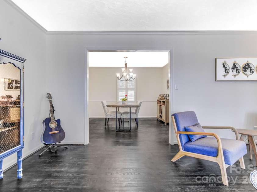 108 La Bellevue Street, Morganton, NC 28655.  MLS# CAR4162716, YatesRealty ID 3485. 