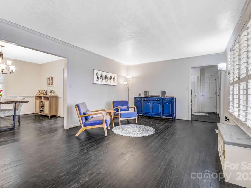 108 La Bellevue Street, Morganton, NC 28655.  MLS# CAR4162716, YatesRealty ID 3485. 