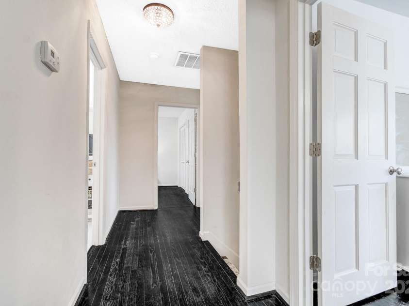 108 La Bellevue Street, Morganton, NC 28655.  MLS# CAR4162716, YatesRealty ID 3485. 