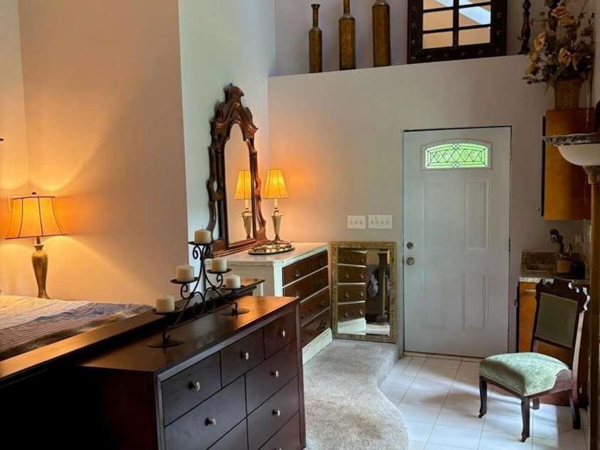 341 Oak Street, Statesville, NC 28677.  MLS# CAR4322117, YatesRealty ID 3485. 