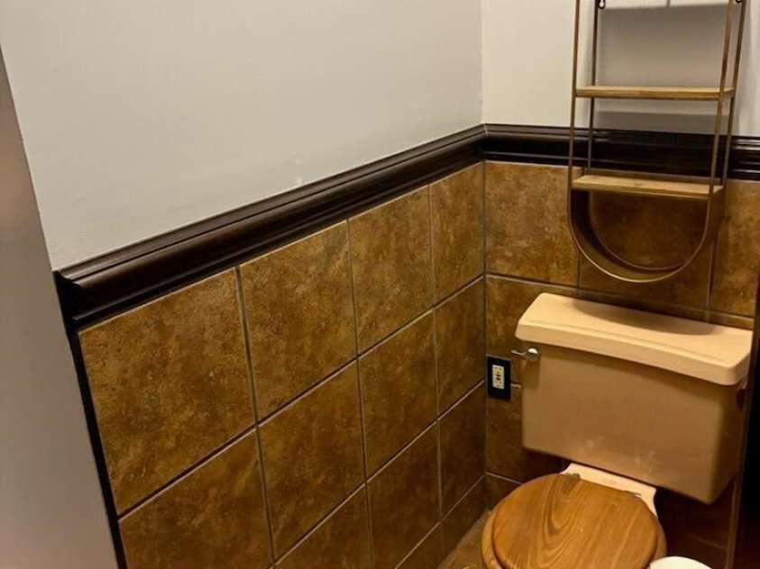 341 Oak Street, Statesville, NC 28677.  MLS# CAR4322117, YatesRealty ID 3485. 