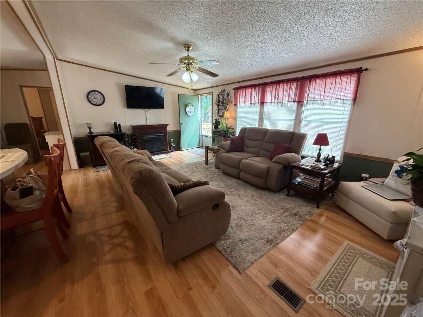 1266 Price Hollow Place, Lenoir, NC 28645.  MLS# CAR4286976, YatesRealty ID 34850. 