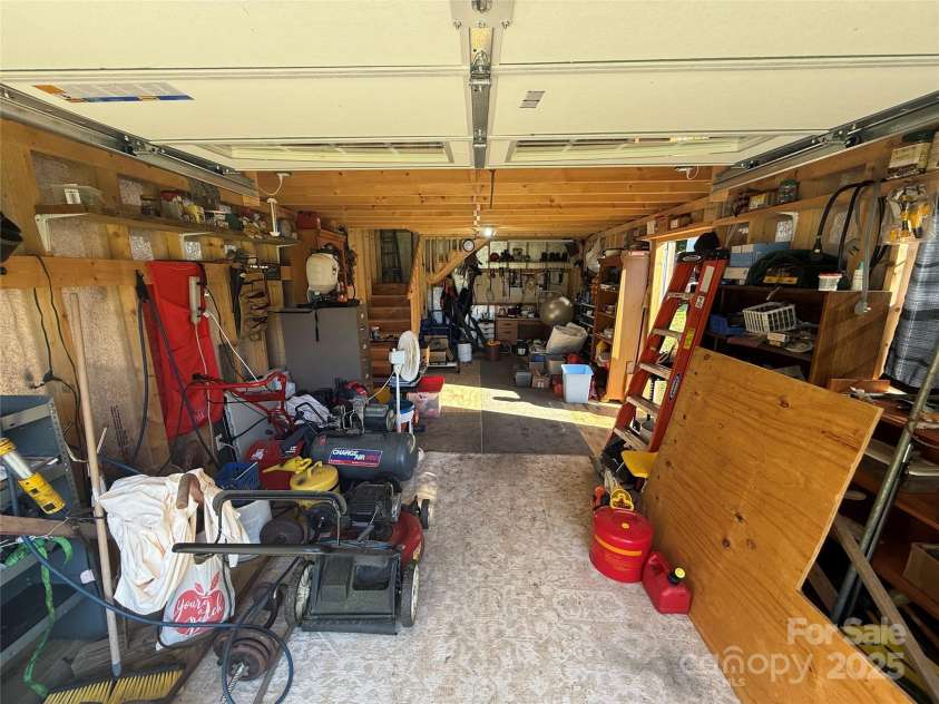 1266 Price Hollow Place, Lenoir, NC 28645.  MLS# CAR4286976, YatesRealty ID 34850. 