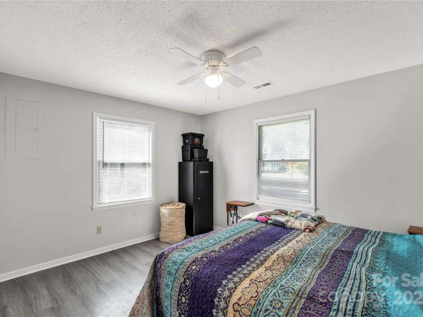 306 Calhoun Street, Clover, SC 29710.  MLS# CAR4292771, YatesRealty ID 34851. 