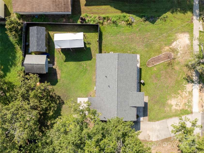 306 Calhoun Street, Clover, SC 29710.  MLS# CAR4292771, YatesRealty ID 34851. 