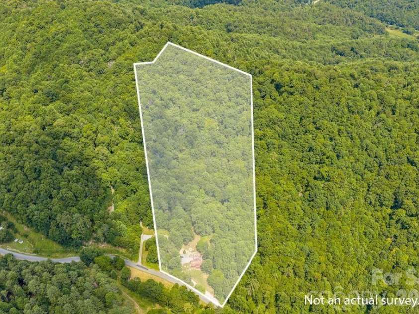 488 Wards Branch Road, Sugar Grove, NC 28679.  MLS# CAR4400306, YatesRealty ID 34852. 