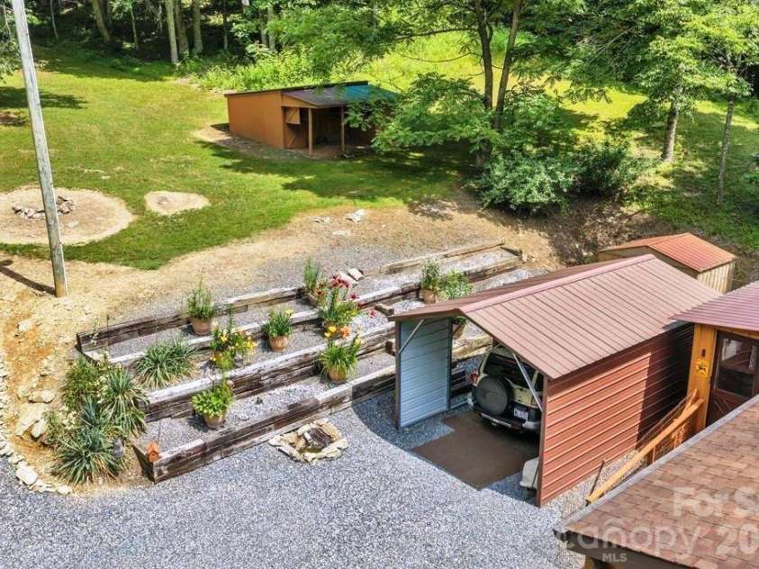 488 Wards Branch Road, Sugar Grove, NC 28679.  MLS# CAR4400306, YatesRealty ID 34852. 