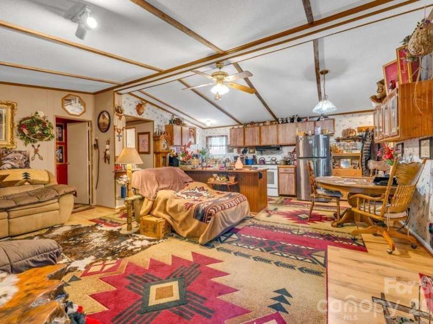 488 Wards Branch Road, Sugar Grove, NC 28679.  MLS# CAR4400306, YatesRealty ID 34852. 