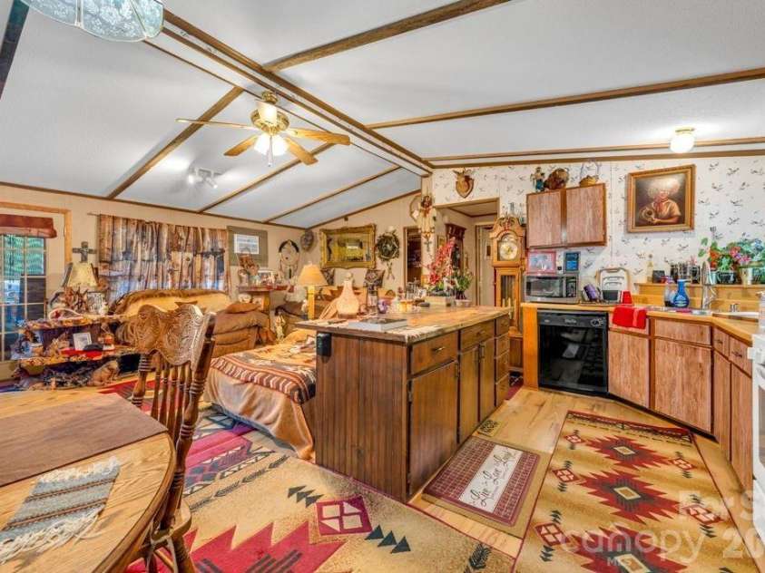 488 Wards Branch Road, Sugar Grove, NC 28679.  MLS# CAR4400306, YatesRealty ID 34852. 
