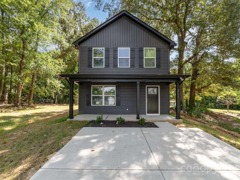 511 Kimball Street, Kannapolis, NC 28081.  MLS# CAR4290991, YatesRealty ID 34853. 