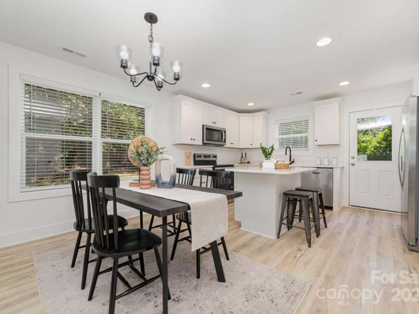 511 Kimball Street, Kannapolis, NC 28081.  MLS# CAR4290991, YatesRealty ID 34853. 