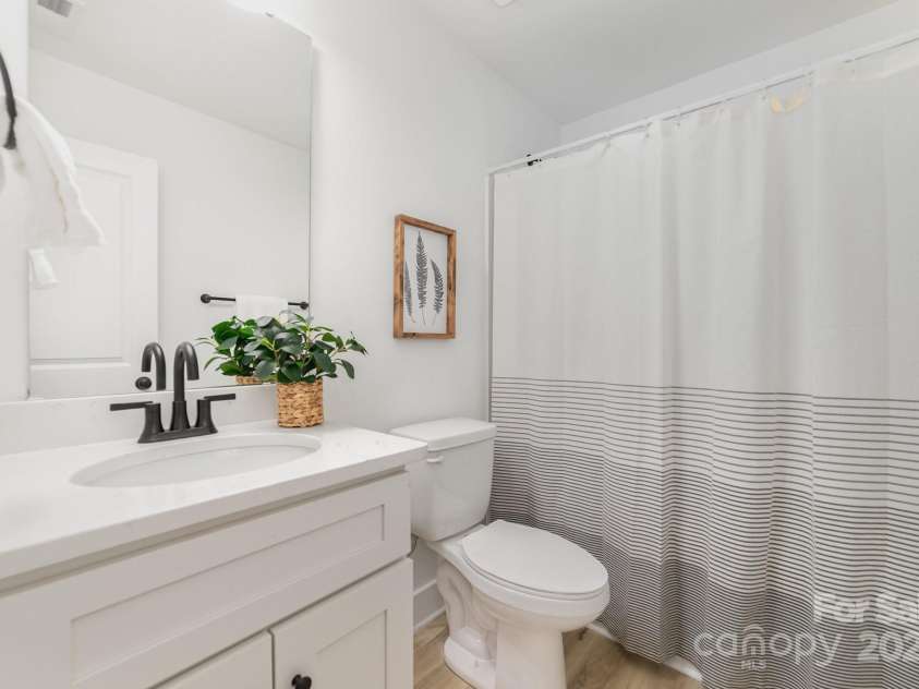 511 Kimball Street, Kannapolis, NC 28081.  MLS# CAR4290991, YatesRealty ID 34853. 