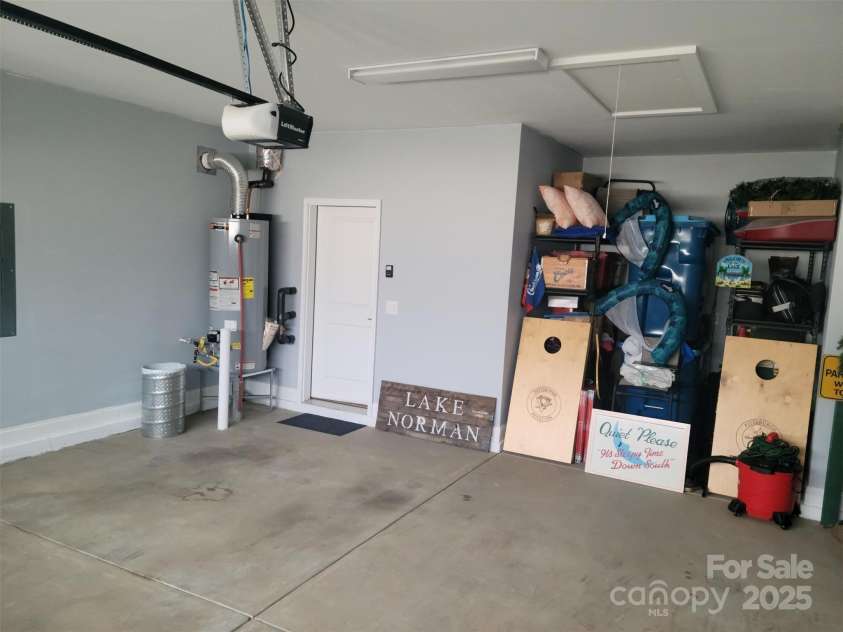 519 Bowline Drive, Denver, NC 28037.  MLS# CAR4296862, YatesRealty ID 34854. 