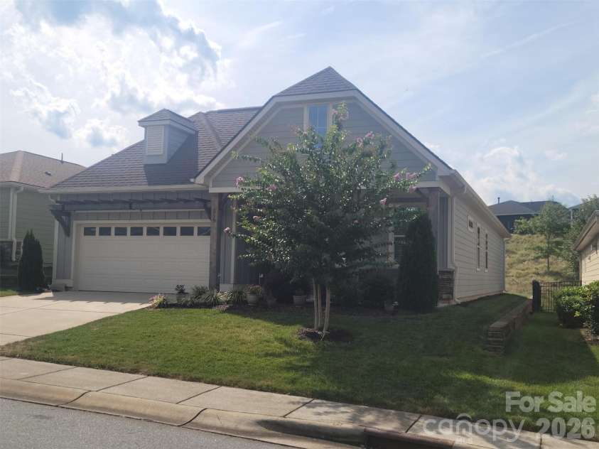 519 Bowline Drive, Denver, NC 28037.  MLS# CAR4336579, YatesRealty ID 34854. 