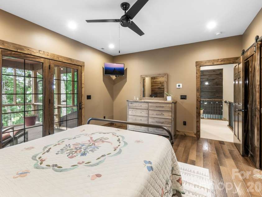 1009 Larkspur Trail, Banner Elk, NC 28604.  MLS# CAR4400317, YatesRealty ID 34855. 