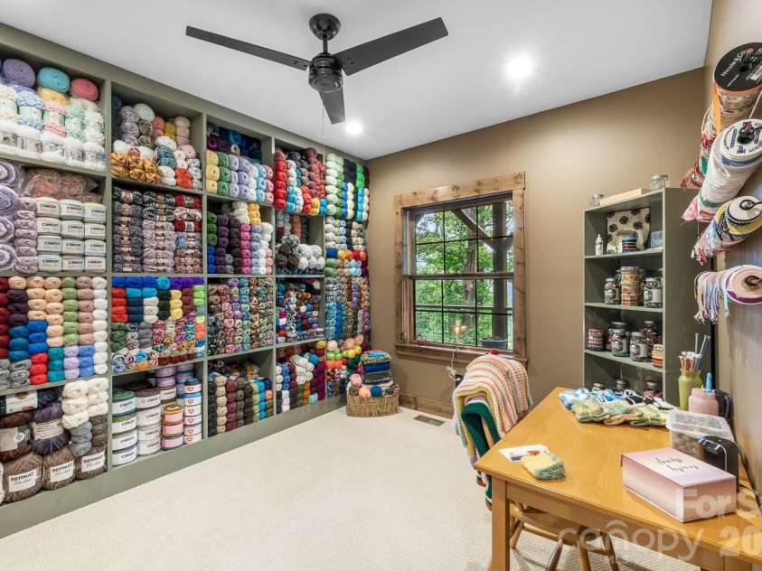 1009 Larkspur Trail, Banner Elk, NC 28604.  MLS# CAR4400317, YatesRealty ID 34855. 