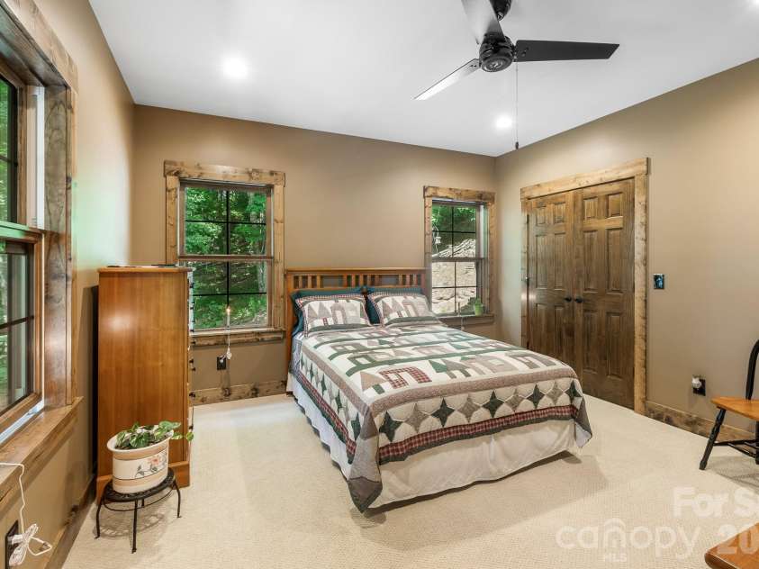 1009 Larkspur Trail, Banner Elk, NC 28604.  MLS# CAR4400317, YatesRealty ID 34855. 