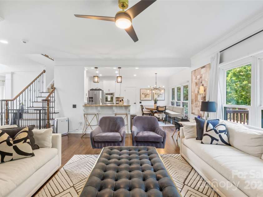 5536 Piper Glen Drive, Charlotte, NC 28277.  MLS# CAR4279792, YatesRealty ID 34855. 