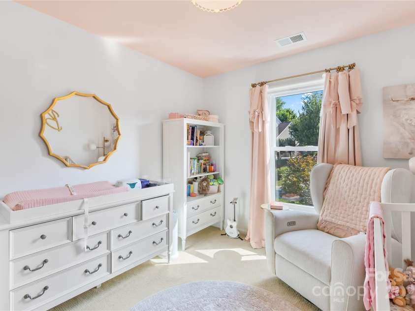 5536 Piper Glen Drive, Charlotte, NC 28277.  MLS# CAR4279792, YatesRealty ID 34855. 