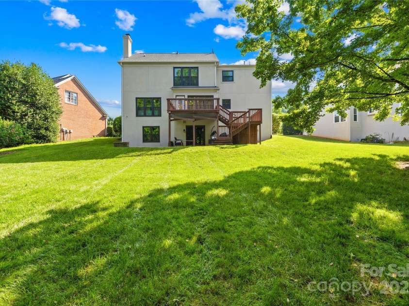 5536 Piper Glen Drive, Charlotte, NC 28277.  MLS# CAR4279792, YatesRealty ID 34855. 