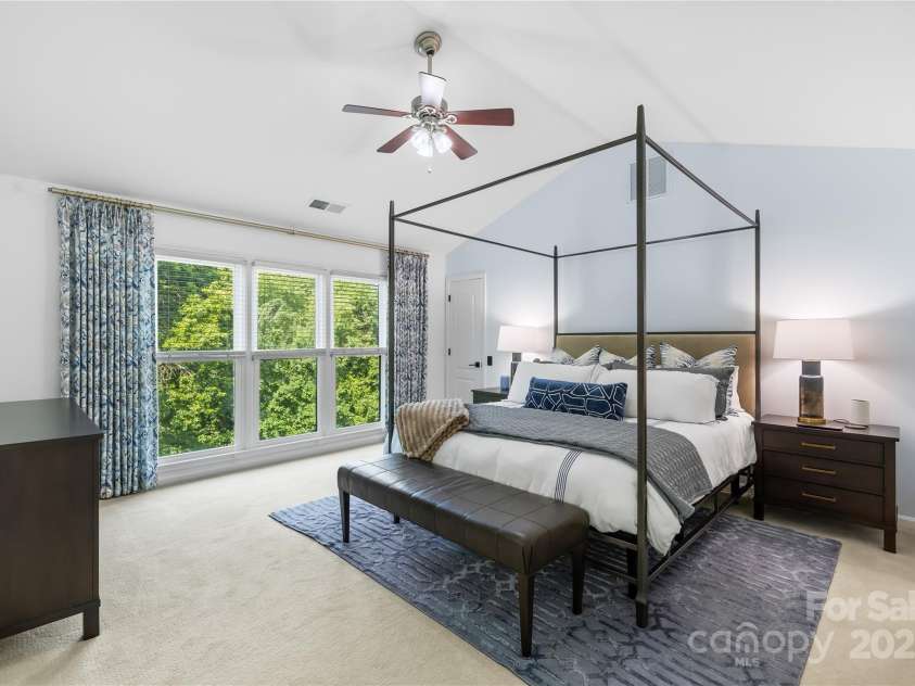 5536 Piper Glen Drive, Charlotte, NC 28277.  MLS# CAR4279792, YatesRealty ID 34855. Large Primary Bedroom