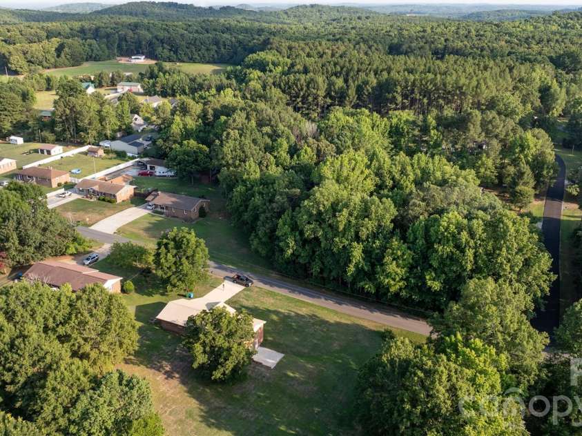 2209 Woodhurst Lane, Albemarle, NC 28001.  MLS# CAR4399796, YatesRealty ID 34856. Anderson Heights