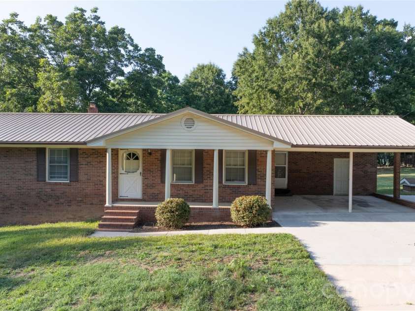 2209 Woodhurst Lane, Albemarle, NC 28001.  MLS# CAR4399796, YatesRealty ID 34856. Front