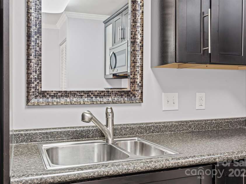 109 Stroupe Road, Gastonia, NC 28056.  MLS# CAR4295951, YatesRealty ID 34857. 