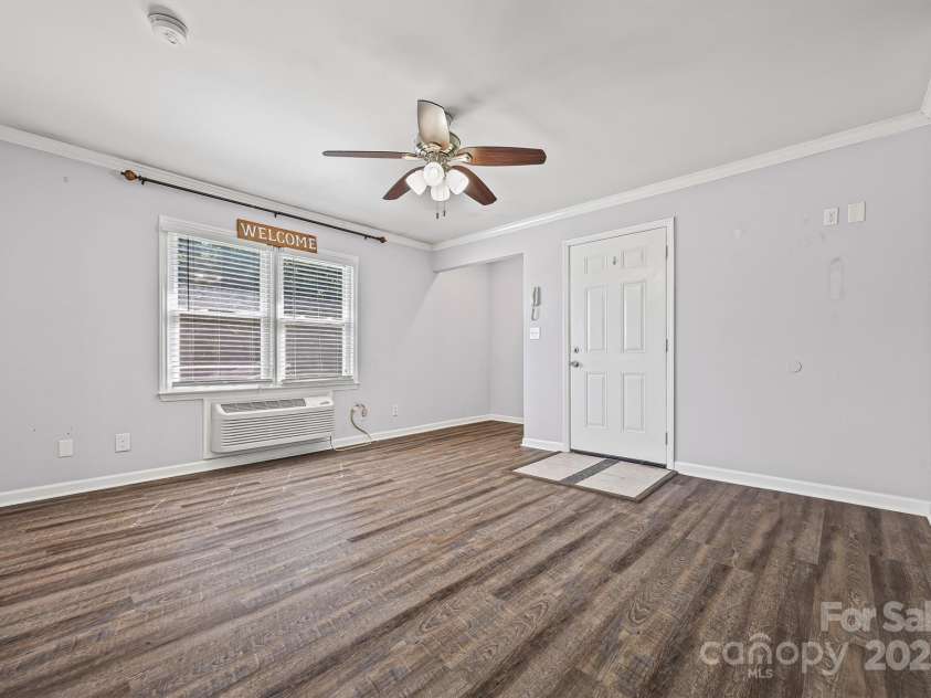 109 Stroupe Road, Gastonia, NC 28056.  MLS# CAR4295951, YatesRealty ID 34857. 